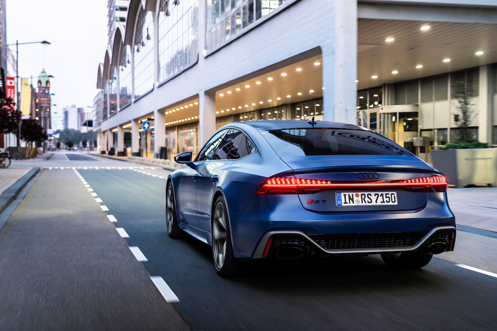 Audi RS 7 Sportback performance (Ascariblå mat)
(Foto: Audi Sport)
